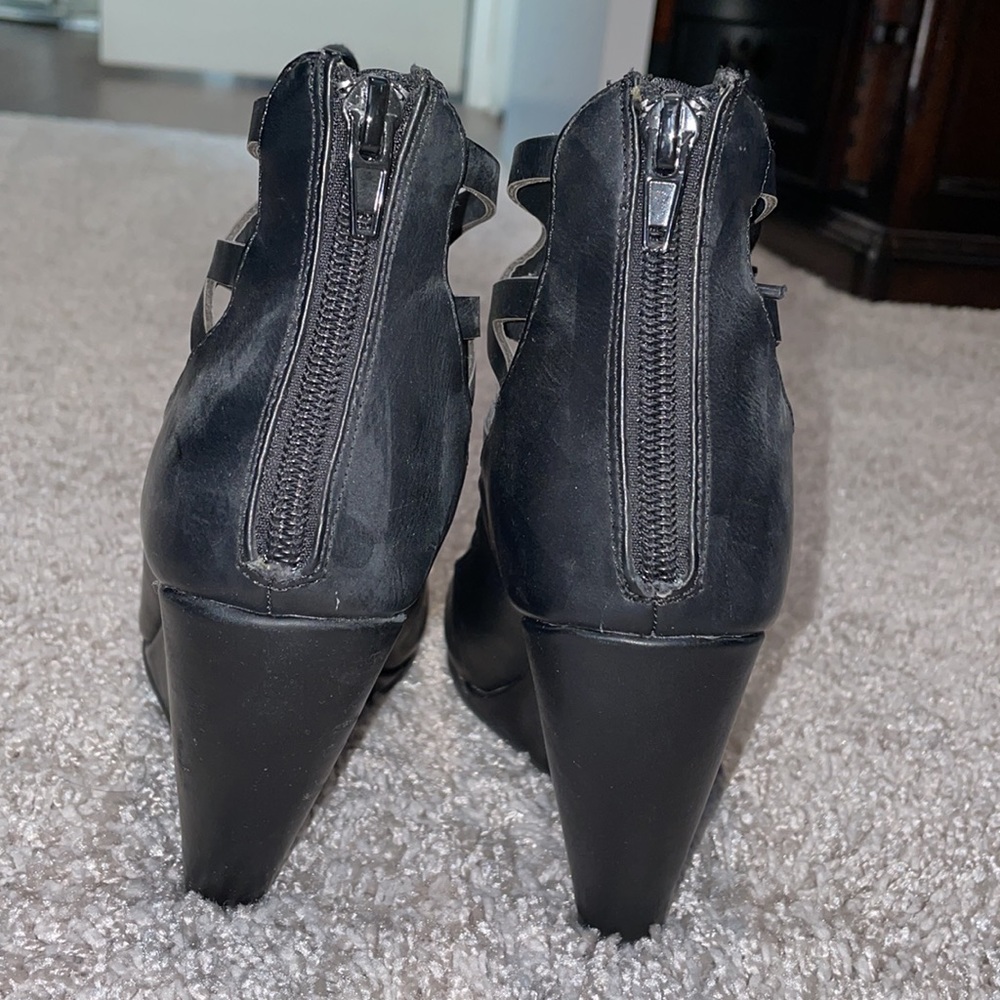 Wedge sandals size 6.5 - Picture 4 of 4